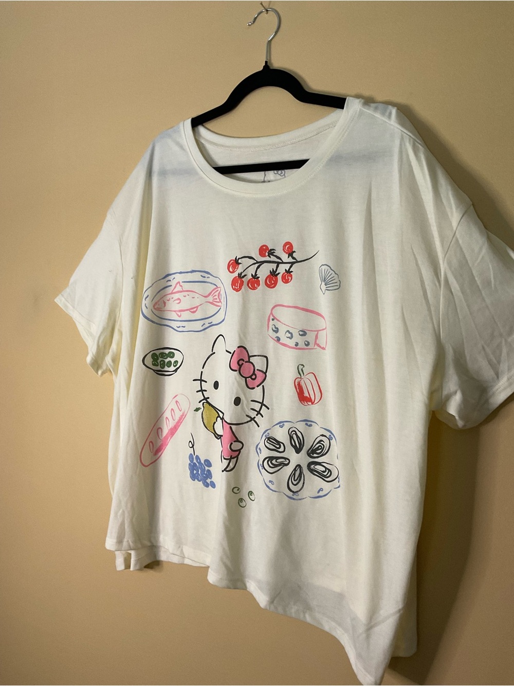 Hello Kitty Plus Size Cream Short Sleeve Graphic Tee - Picture 2 of 6